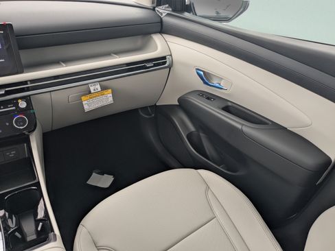 New 2026 Hyundai Tucson SEL Plus FWD image 18