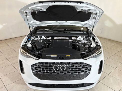 New 2025 Audi Q5 Premium Plus image 16