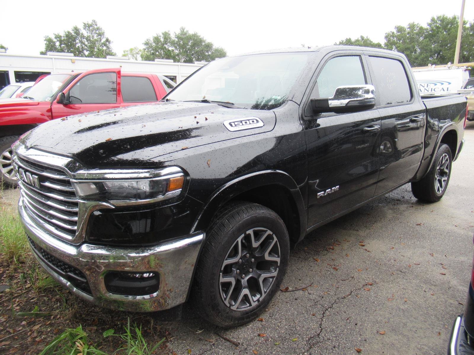 Used 2026 RAM 1500 Laramie AWD/4WD image 2