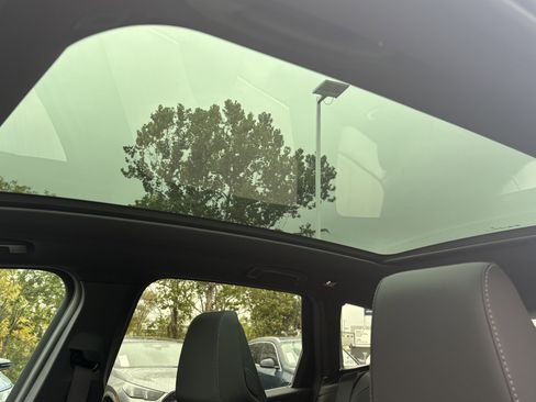 Used 2026 BMW X3 xDrive30 w/ Premium Package image 29