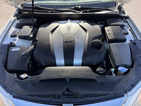 Used 2013 Hyundai Genesis 3.8 w/ Premium Pkg RWD image 37