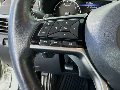 Used 2020 Nissan Altima 2.5 SR w/ Premium Package FWD image 24