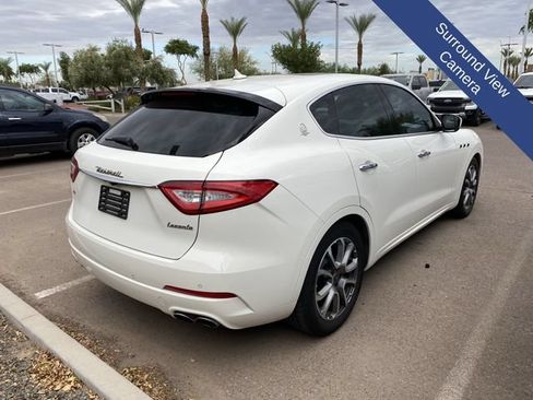 Used 2020 Maserati Levante AWD/4WD image 21