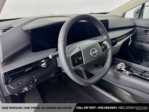 New 2025 Nissan Murano SV image 9