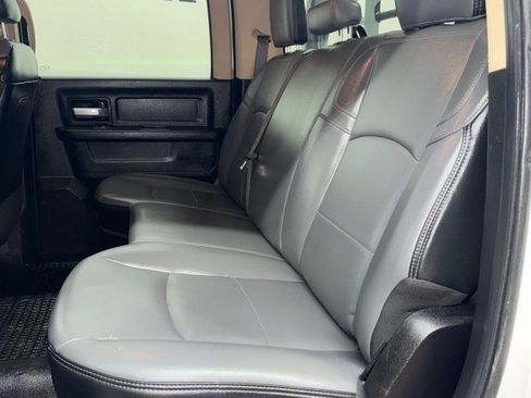 Used 2019 RAM 5500 4x4 Crew Cab image 32