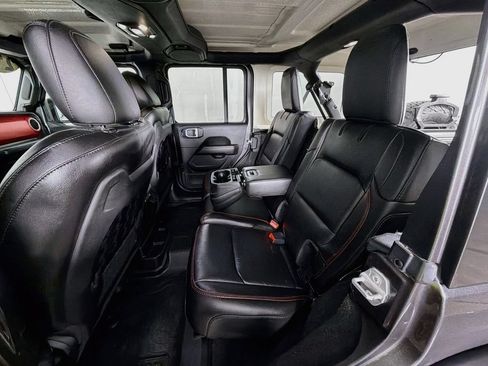 Used 2021 Jeep Wrangler Unlimited Rubicon w/ Uconnect 4C Nav & Sound Group AWD/4WD image 25