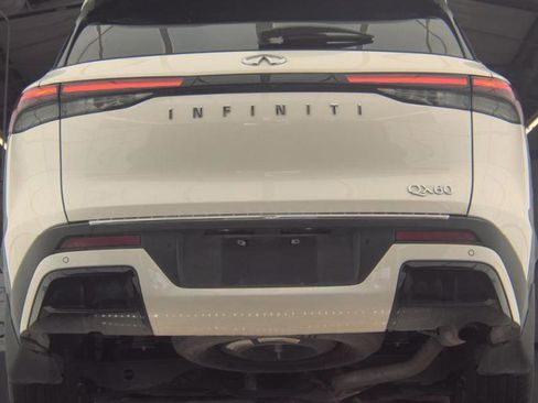 Certified 2023 INFINITI QX60 Luxe w/ Vision Package image 6