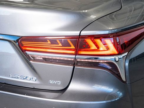 Used 2019 Lexus LS 500 F Sport image 28
