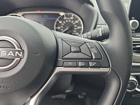 New 2026 Nissan Altima 2.5 SV FWD image 15