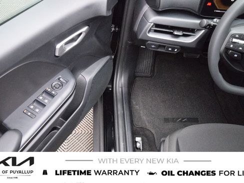 New 2026 Kia K4 FWD image 27