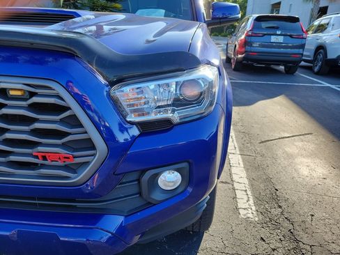 Used 2022 Toyota Tacoma TRD Sport w/ Technology Package AWD/4WD image 6