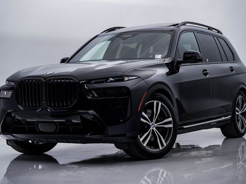 Used 2023 BMW X7 xDrive40i w/ Executive Package image 1