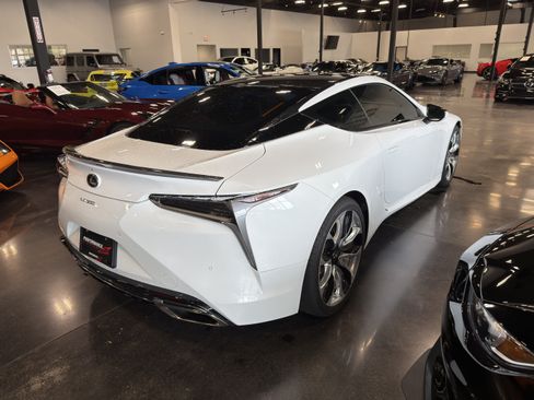 Used 2018 Lexus LC 500 Coupe RWD image 4