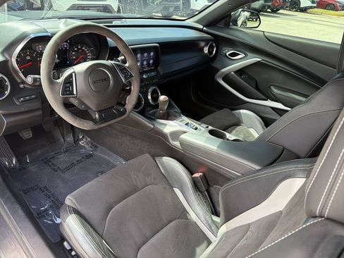 Used 2021 Chevrolet Camaro SS RWD image 13