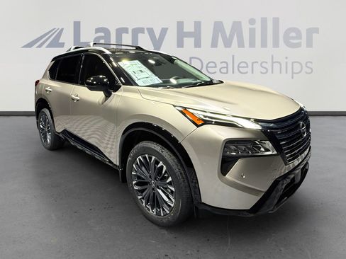 New 2026 Nissan Rogue Platinum image 7