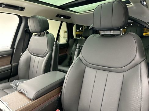 New 2026 Land Rover Range Rover SE AWD/4WD image 10