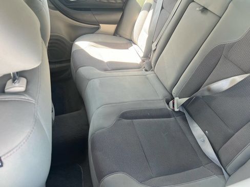 Used 2010 Ford Taurus SEL image 13