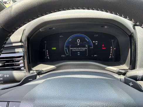 Used 2026 Toyota Camry Hybrid FWD image 21
