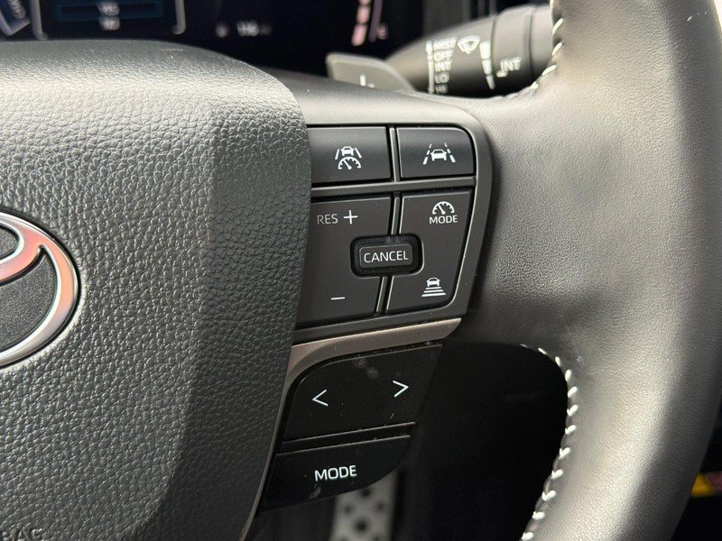 Used 2025 Toyota Camry SE w/ Multimedia Upgrade Package FWD image 21