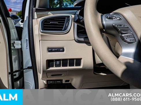 Used 2017 Nissan Murano S w/ Navigation Package image 21