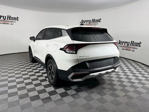 Used 2024 Kia Sportage LX image 10