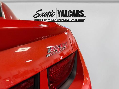 Used 2010 Chevrolet Camaro SS w/ RS Package RWD image 11
