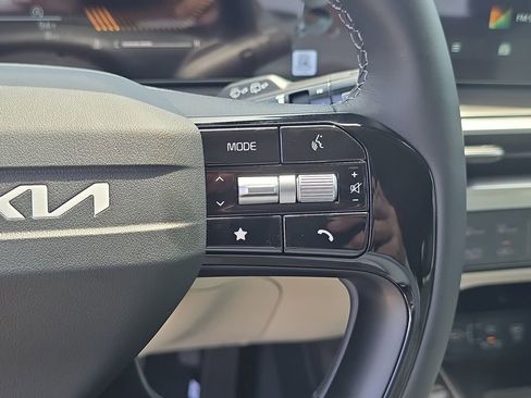 New 2026 Kia Sorento S FWD image 31