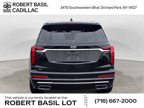 Certified 2024 Cadillac XT6 Premium Luxury image 4