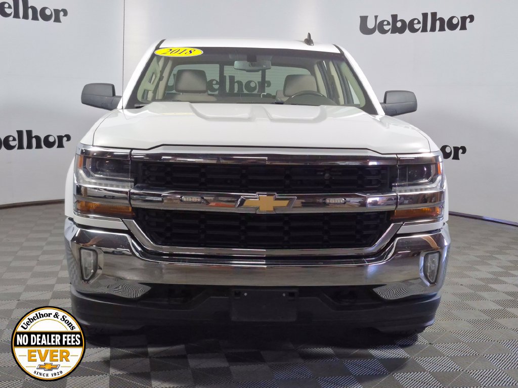 Used 2018 Chevrolet Silverado 1500 LT w/ LT Fleet Convenience Package AWD/4WD image 2