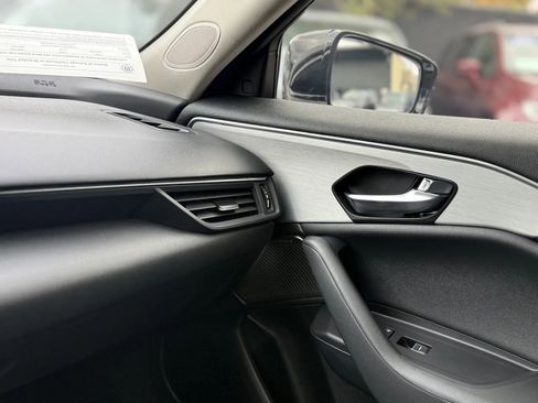 Used 2023 Acura TLX w/ Technology Package image 34