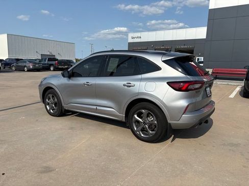 Used 2024 Ford Escape ST-Line w/ Tech Pack #1 AWD/4WD image 4