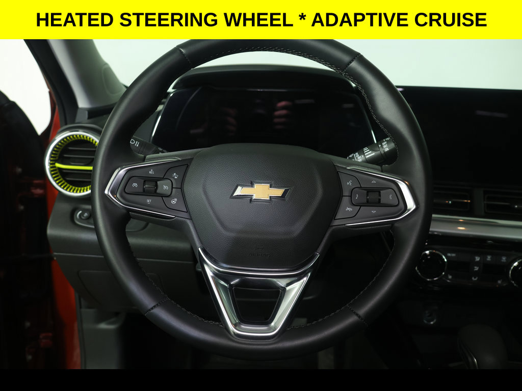 Used 2024 Chevrolet Trax LT w/ Driver Confidence Package FWD image 5