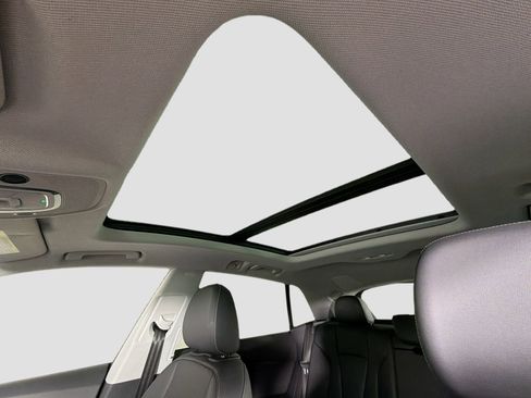 Used 2022 Audi Q8 Premium Plus image 22