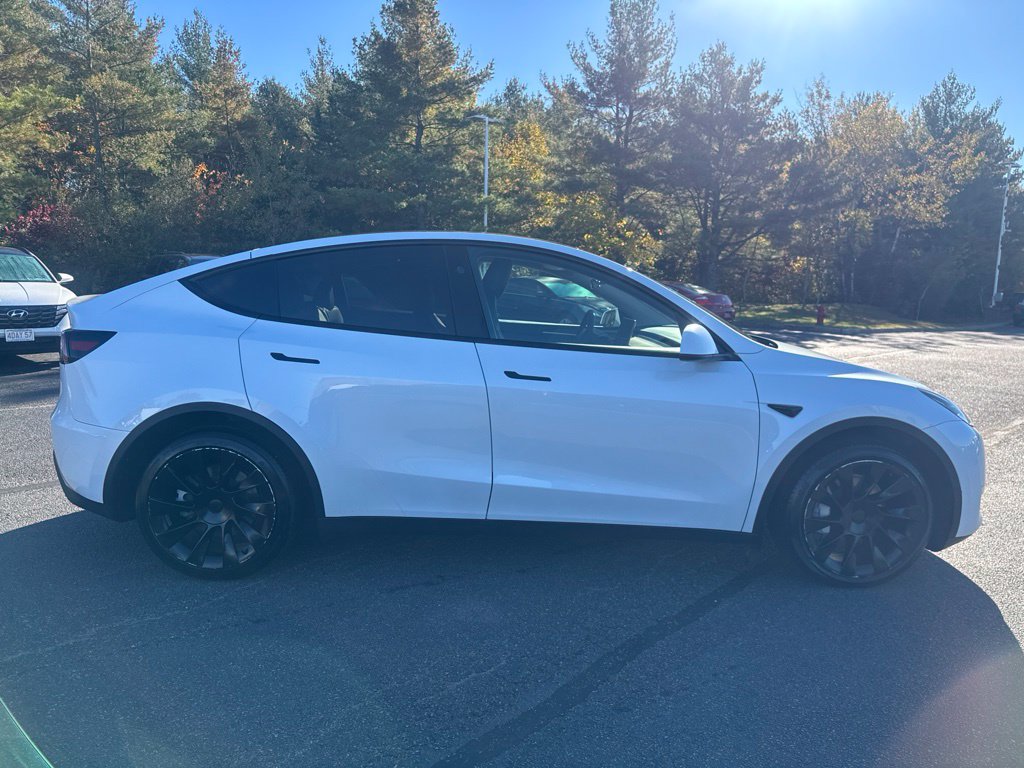 Used 2023 Tesla Model Y Long Range AWD/4WD image 7