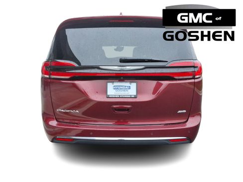 Used 2022 Chrysler Pacifica Touring-L image 7