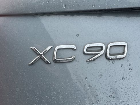 Used 2016 Volvo XC90 T6 Inscription w/ Vision Package AWD/4WD image 24