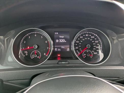 Used 2020 Volkswagen Golf 4-Door image 11