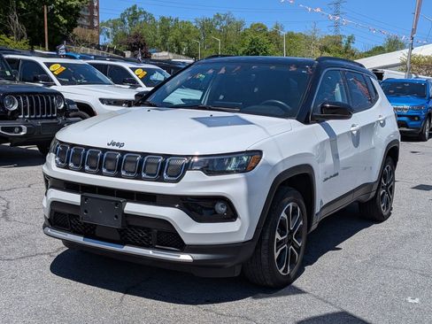 Certified 2022 Jeep Compass Limited w/ Sun and Sound Group AWD/4WD image 1