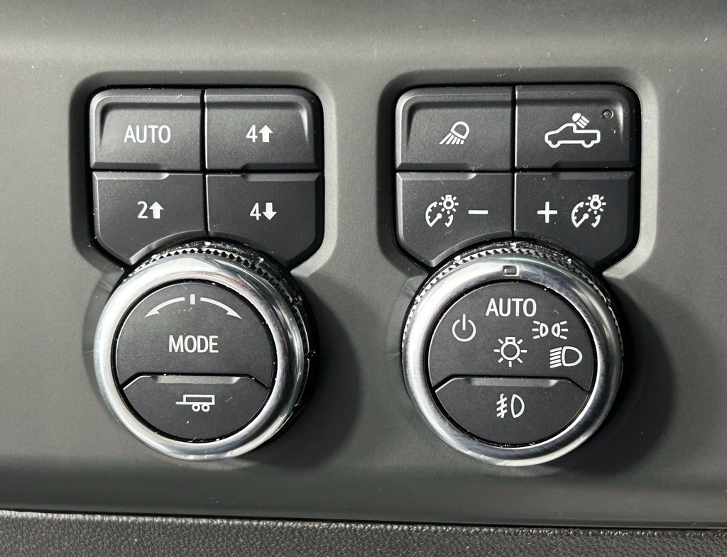 Used 2024 GMC Sierra 2500 AT4 w/ AT4 Premium Plus Package AWD/4WD image 27