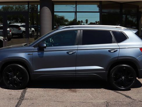 Used 2022 Volkswagen Taos SE FWD image 8