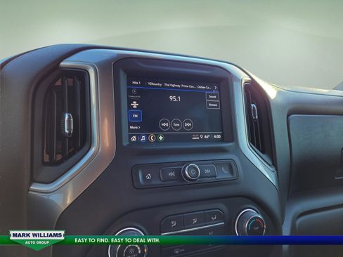 Used 2024 Chevrolet Silverado 2500 Custom w/ Custom Value Package image 18