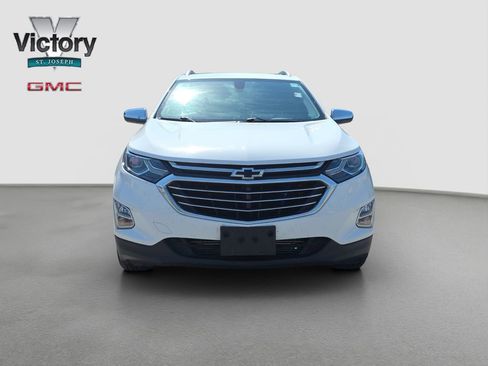 Used 2018 Chevrolet Equinox Premier FWD image 2