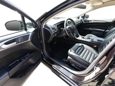 Certified 2020 Ford Fusion SEL FWD image 11