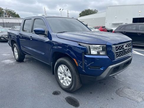 Used 2022 Nissan Frontier SV w/ Technology Package image 6