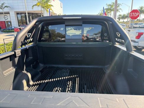 Used 2024 Nissan Titan SV w/ SV Bronze Edition Package image 9