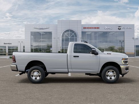 New 2026 RAM 3500 Tradesman AWD/4WD image 21