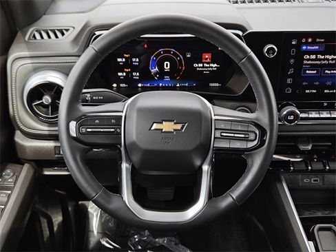 Used 2024 Chevrolet Colorado LT w/ LT Convenience Package image 32