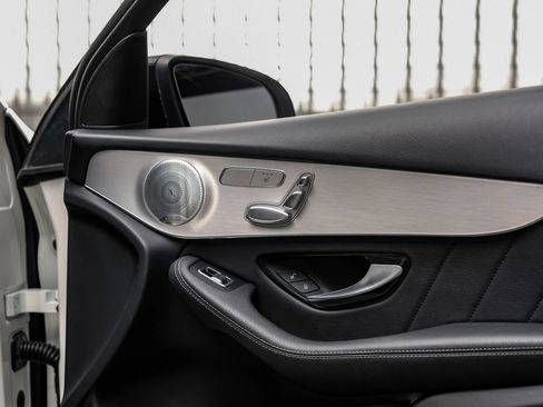 Used 2019 Mercedes-Benz GLC 300 image 55