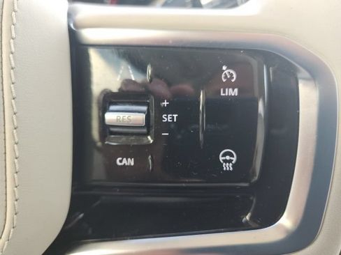 Used 2021 Land Rover Range Rover Velar R-Dynamic S AWD/4WD image 35