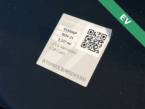 Used 2024 Mercedes-Benz EQB 250+ image 25
